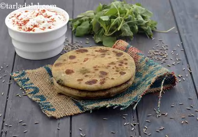 Spicy Chawli Leaves and Spinach Stuffed Parathas