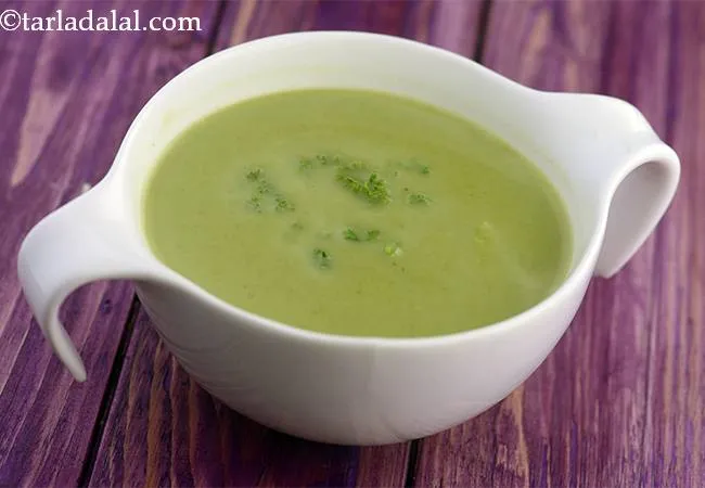 Spinach, Lettuce and Spring Onion Soup