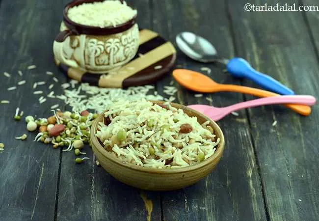  स्प्राउट्स खिचड़ी - Sprouts Khichdi ( Baby and Toddler) 