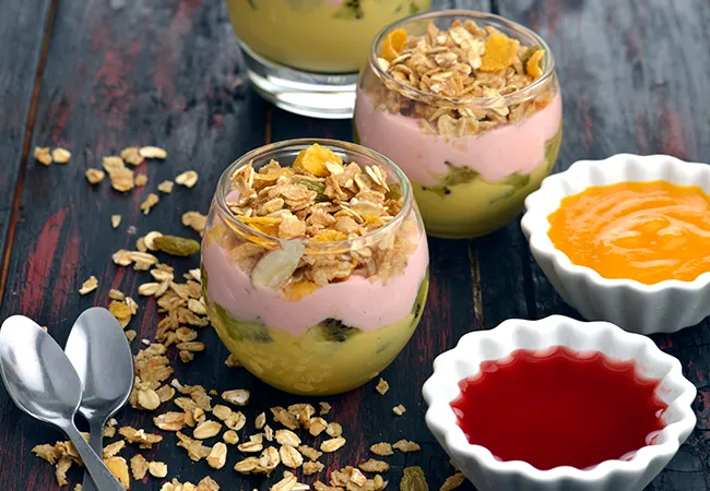 Strawberry and Mango Yoghurt Parfaits