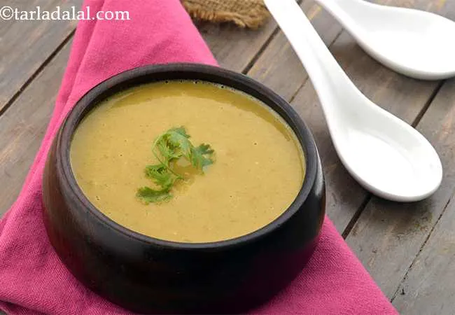 Strength Shorba, Bombay Curry Soup with Spinach