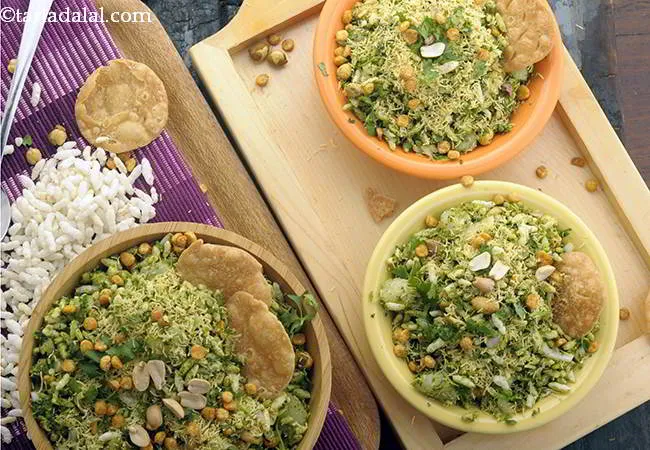 Sukha Bhel ( Mumbai Roadside Recipes)