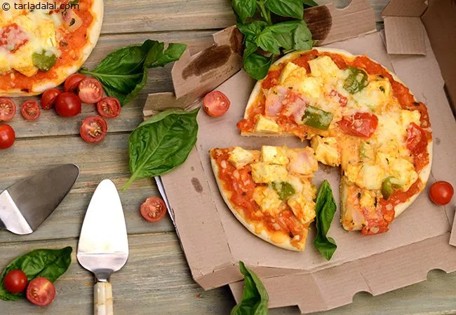 Tandoori Paneer Pizza