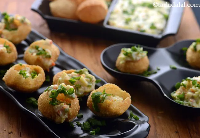 Thai Pani Puri, Mixed Vegetables in Coconut Sauce Served with Puris
