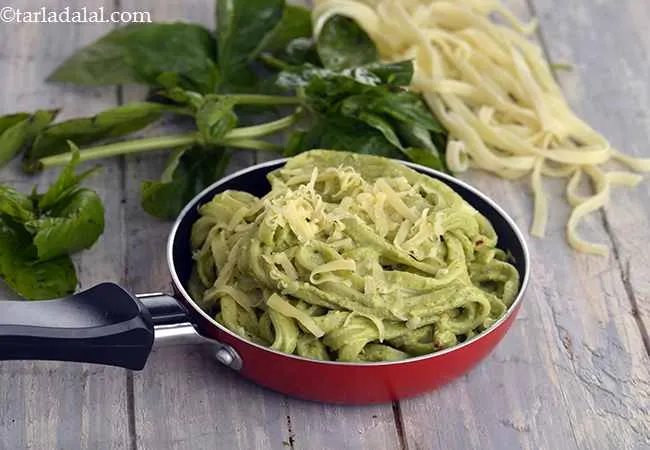 Veg Fettuccine Pasta in Pesto and Coriander Sauce