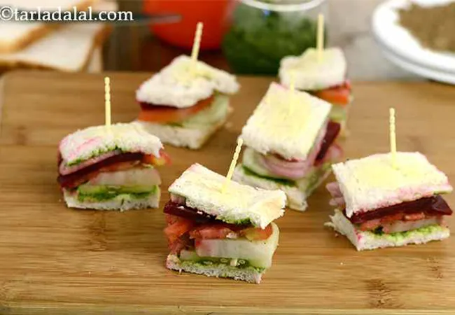  Vegetable Sandwich ( Mumbai Roadside Recipes )