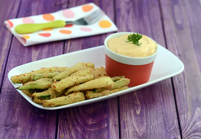 Zucchini Fritters with Spicy Mayo Dip
