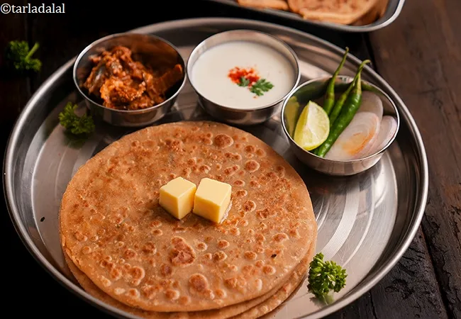 aloo paratha recipe | how to make aloo paratha | stuffed aloo paratha | whole wheat aloo parathas
