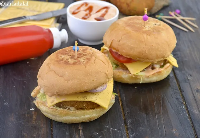 aloo tikki burger recipe | macaloo tikki burger | Indian style aloo tikki burger | restaurant style veg aloo tikki burger |
