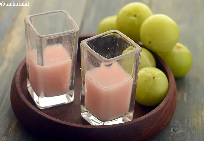 amla ginger juice, detox juice | healthy amla juice for weight loss | how to make amla juice at home | how much amla juice to drink daily |