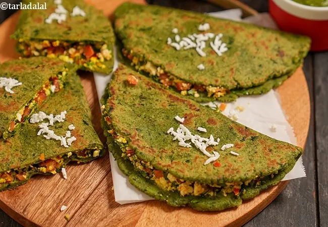 bajra methi paneer paratha recipe | paneer bajre ka paratha | healthy bajra methi paneer paratha for diabetes