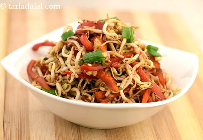bean sprouts salads in chilli peanut dressing recipe | Thai bean sprouts salad recipe | healthy veg bean sprouts salad