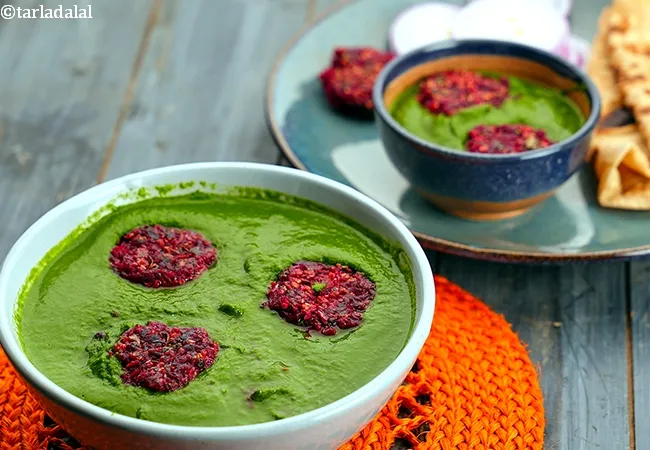 beetroot tikki in spinach gravy recipe | beetroot kofta in palak gravy | healthy beetroot kofta curry
