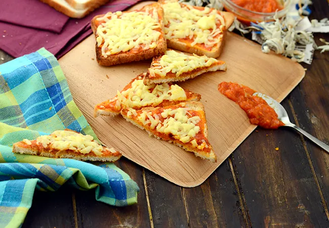 Indian Bread Pizza, Quick Oven Tava Bread Pizza