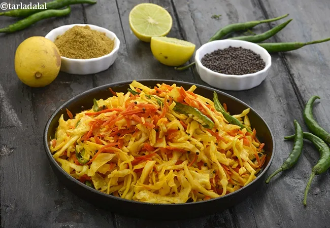 cabbage and carrot kachumber recipe | kobi and gajar kachumber | Gujarati cabbage and carrot sambharo | stir fried cabbage and carrot