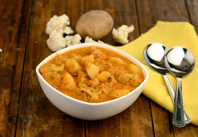  Cauliflower and Potato Ghassi