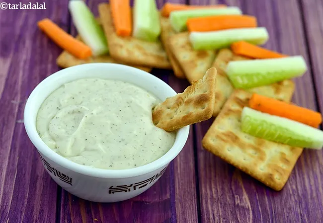 cheesy pepper dip recipe | 5 minute Indian cheese dip | chese spread dip | 4 ingredient cheese dip |