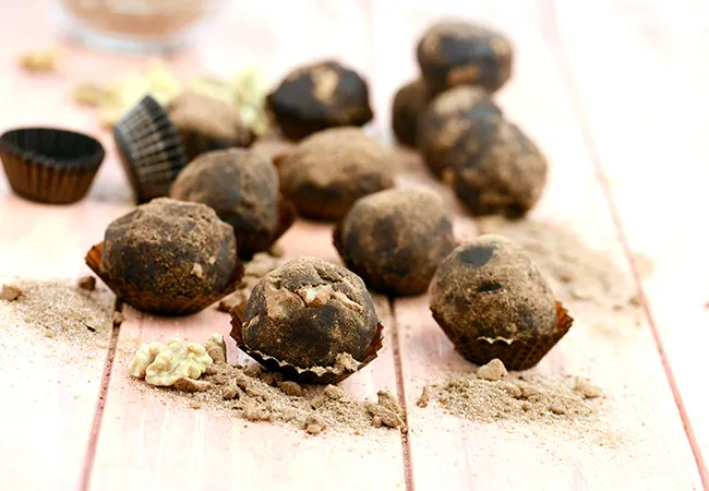  Chocolate Truffles ( Eggless Desserts Recipe)