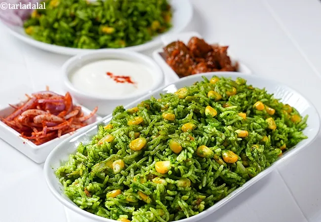 corn palak pulao recipe | spinach corn rice | sweet corn spinach pulao |