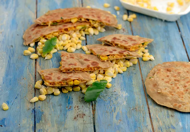 Corn, Capsicum and Cheese Paratha ( Tiffin Recipe )