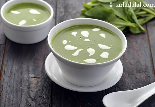 cream of spinach soup recipe | cream of palak soup | Indian style cream of spinach soup |
