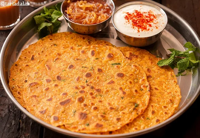 doodhi thepla recipe | Gujarati dudhi na thepla | healthy lauki thepla | bottle gourd thepla |
