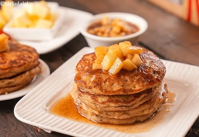 eggless apple pancake recipe | Indian style apple cinnamon pancakes | cinnamon apple pancake