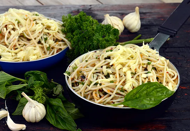  Garlic Spaghetti, Indian Style Garlic Pasta