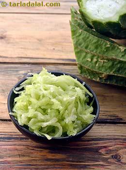 grated ridge gourd 