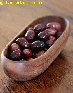 pitted olives