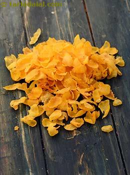 raw corn flakes