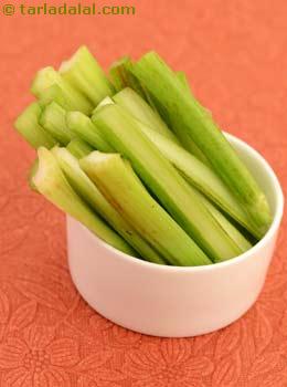 sliced celery