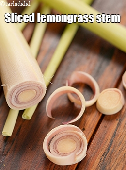 sliced lemongrass stem