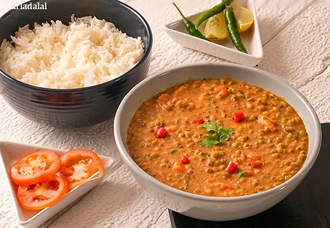 green moong curry recipe | Maharashtrian mugachi usal | whole moong dal sabzi