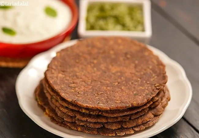 green moong dal paneer paratha recipe | dal paneer paratha using ragi flour | healthy nachni dal paratha | gluten free moong dal paratha