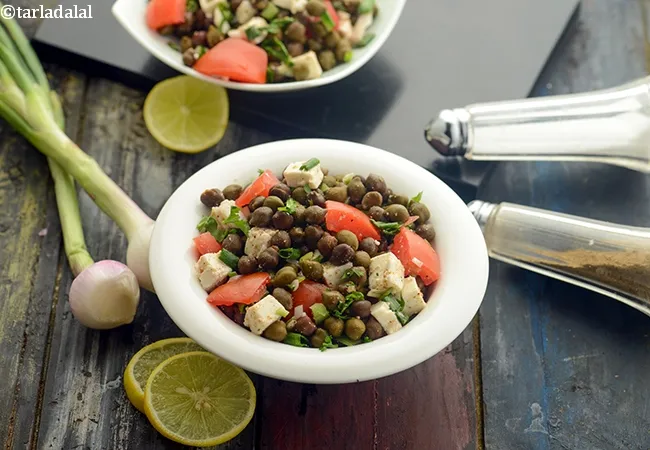 healthy Indian green chickpea salad recipe | paneer and chickpea salad | cottage cheese and chickpea salad | protein rich paneer salad