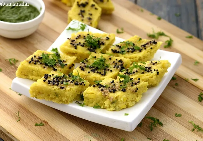makai dhokla recipe | Indian makai ka dhokla | Gujarati makai na dhokla