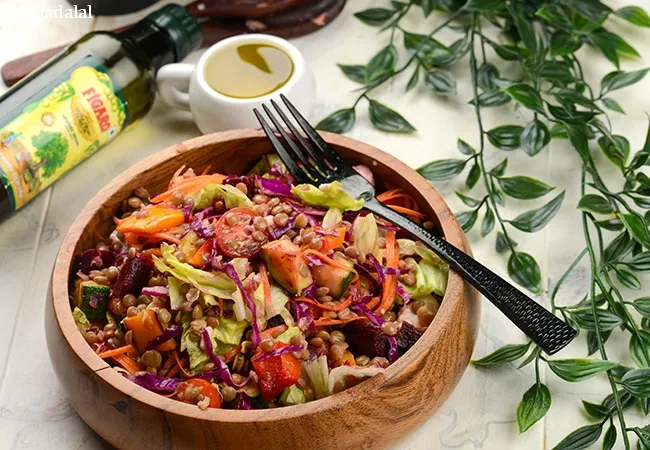 masoor beets zucchini peppers salad recipe | lentil zucchini feta exotic Indian salad | healthy one dish salad | iron folic acid protein rich salad |