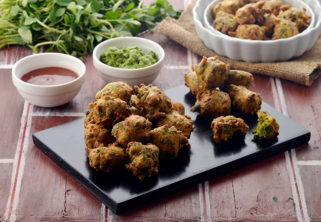  Methi Pakoda
