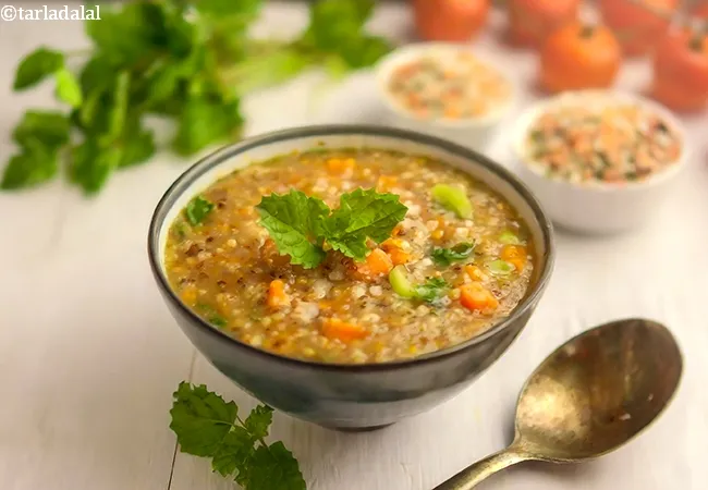 minty vegetable oats soup recipe | Indian oats vegetable soup | oats mint vegetable soup for weight loss | healthy oats soup |