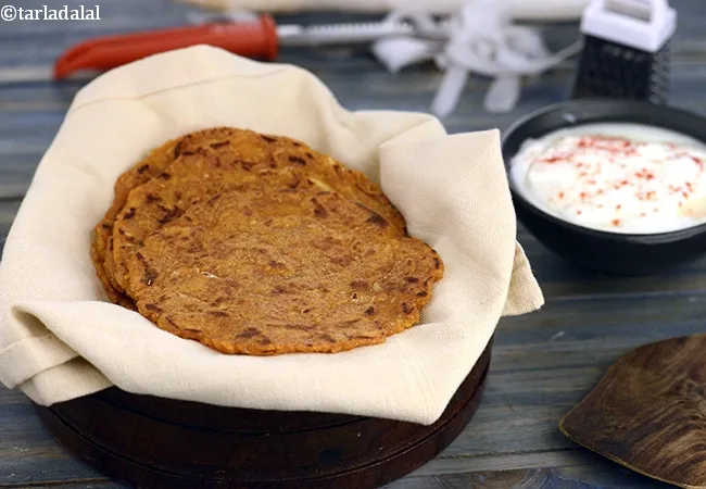 mooli jowar roti recipe | healthy radish jowar chapati | Indian style jowar mooli bhakri | sorghum radish paratha
