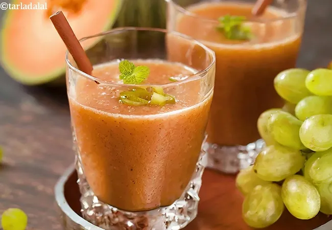 muskmelon apple and green grapes juice recipe | healthy Indian apple kharbooja apple juice | no sugar grapes and melon drink |