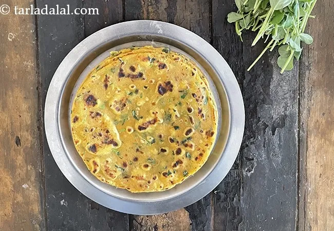 paneer methi roti recipe | healthy whole wheat paneer methi roti | cottage cheese fenugreek roti |