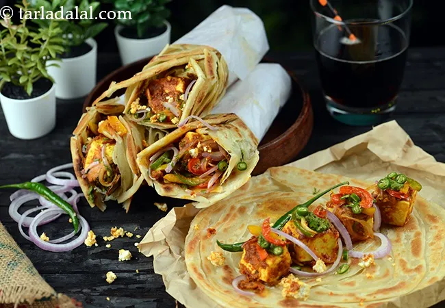 paneer tikka kathi roll recipe | laccha paneer tikka roll | Kolkatta paneer kathi roll | Indian paneer veg kathi roll | malbar paneer tikka roll |