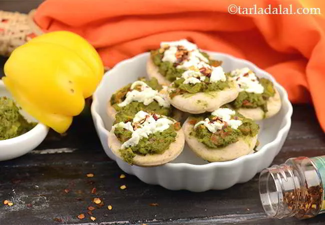 Paneer and Pesto Mini Pizza