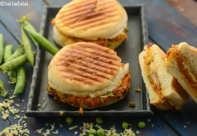 pav bhaji burger recipe | Indian style pav bhaji burger | pav bhaji burger made on griller or tawa |