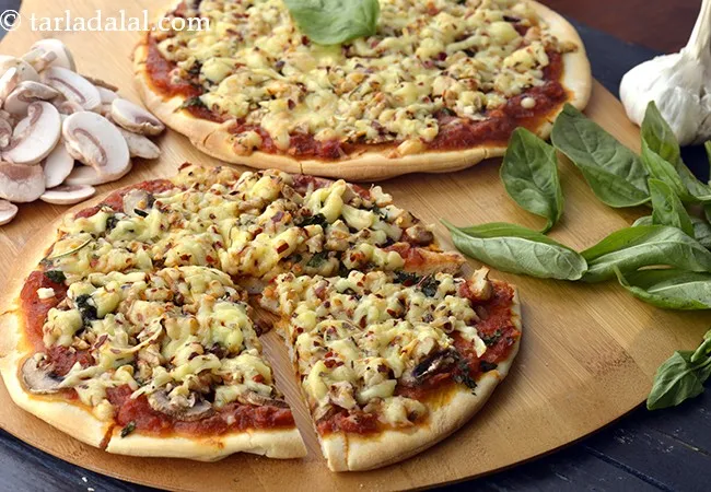 pizza with mushrooms garlic and walnuts recipe | mushroom garlic and basil pizza | garlic mushroom walnut pizza | veg mushroom pizza