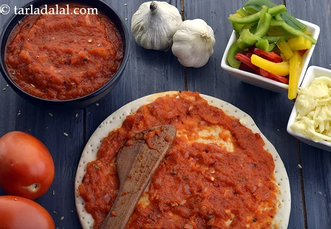 quick pizza sauce | pizza sauce | pizza sauce with fresh tomatoes