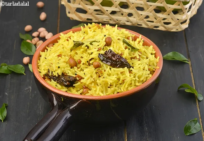 raw mango rice recipe | tangy kachi keri rice | mangai sadam | raw mango rice Indian style | mavinakayi chitranna
