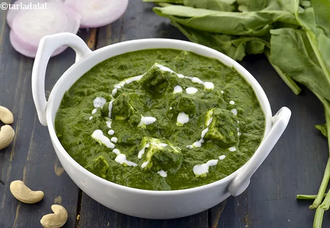 restaurant style palak paneer recipe | healthy palak paneer | cottage cheese and spinach curry